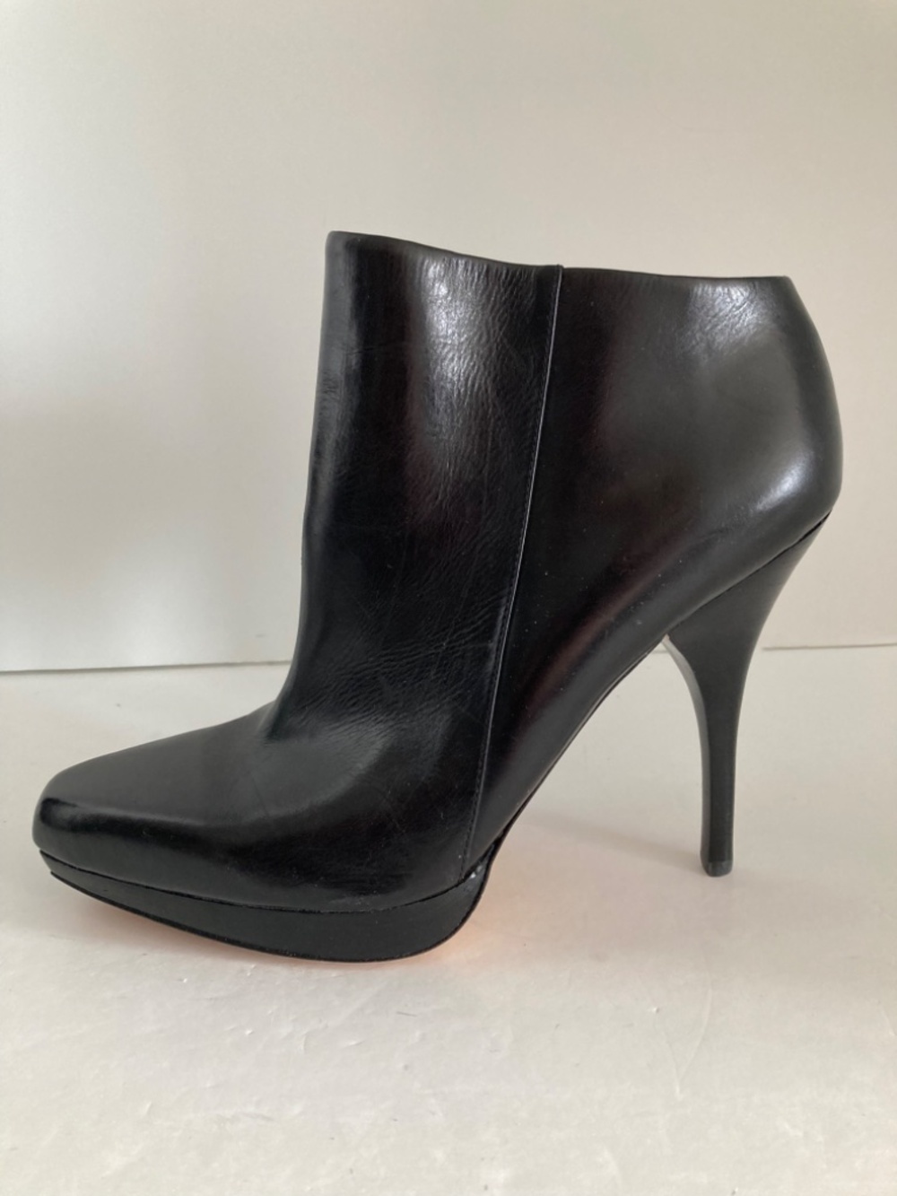 Via Spiga Platform Stiletto Heel Ankle Booties Black Leather Side Zip Women 9M